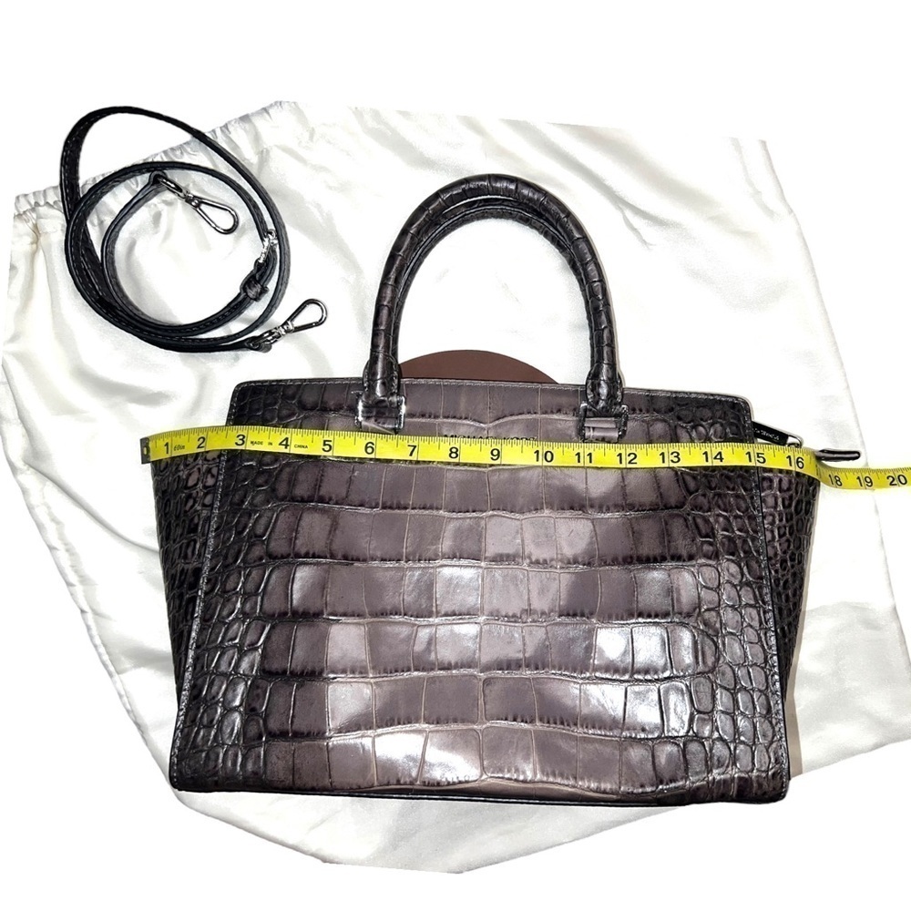 NWT ▶️ Michael Kors ◀️ Large Selma Embossed Leather Bag - Picture 13 of 16